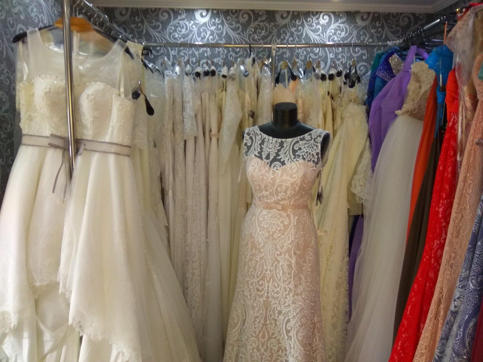 Платье новое - купить в Талнахе, цена 2 700 руб., продано 23 февраля 2020 - Плат